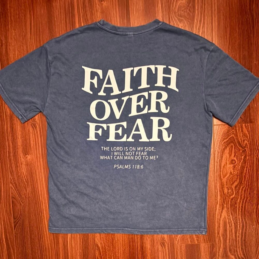 Unbranded Men's Blue and Navy T-shirt